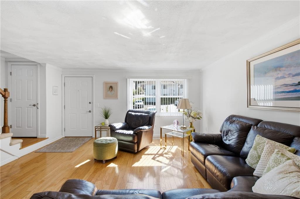 Condominium at 16 Scenery Lane, Johnston, photo 7 of 31