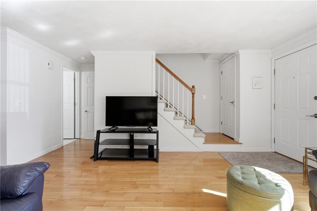 Condominium at 16 Scenery Lane, Johnston, photo 9 of 31