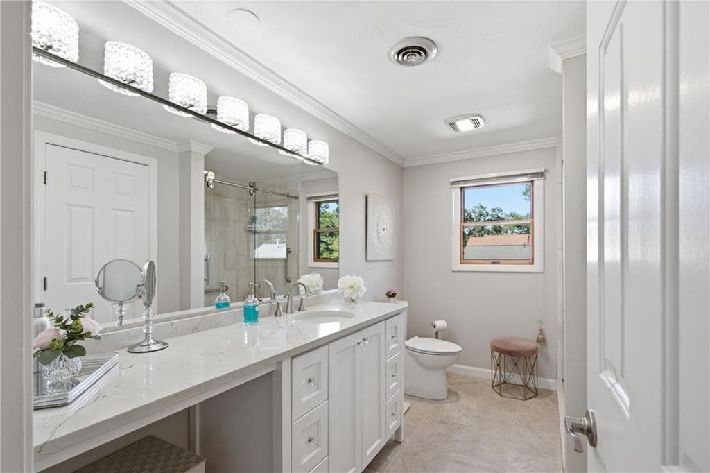 Condominium at 16 Scenery Lane, Johnston, photo 14 of 31