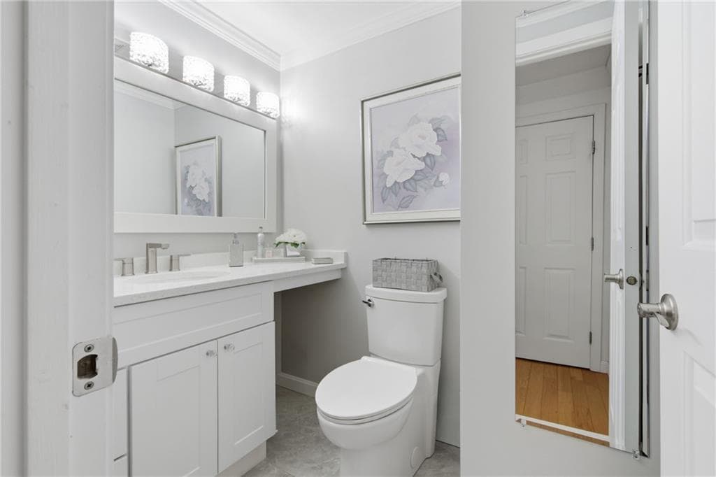 Condominium at 16 Scenery Lane, Johnston, photo 18 of 31