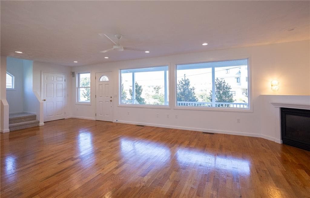 Single Family Residence at 190 Charlotte Drive, Warwick, photo 23 of 48