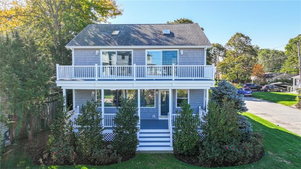 Single Family Residence at 190 Charlotte Drive, Warwick, photo 12 of 48