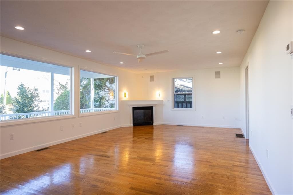 Single Family Residence at 190 Charlotte Drive, Warwick, photo 20 of 48