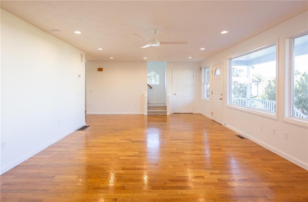 Single Family Residence at 190 Charlotte Drive, Warwick, photo 25 of 48
