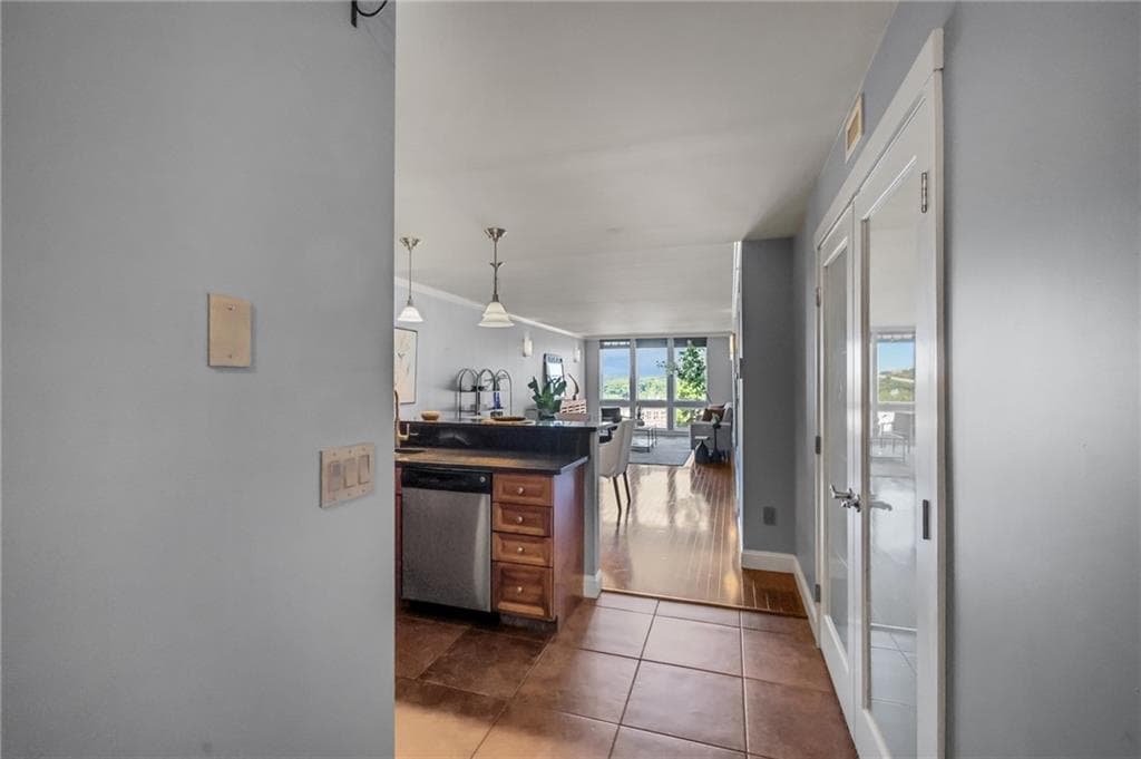 Condominium at 333 Atwells Avenue UNIT 210, Providence, photo 23 of 33