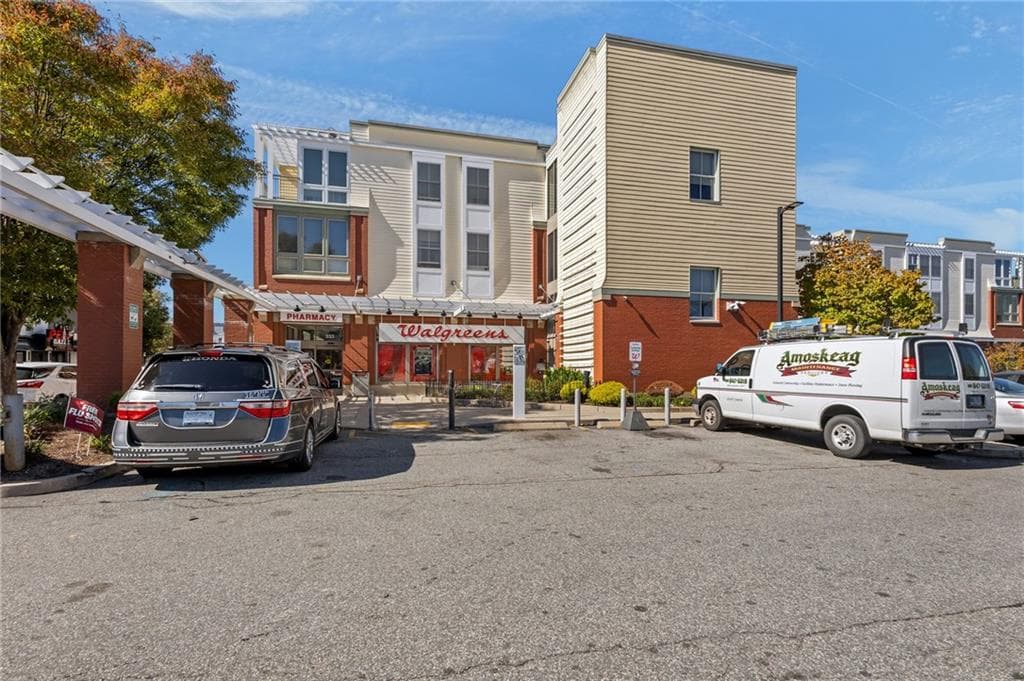 Condominium at 333 Atwells Avenue UNIT 210, Providence, photo 27 of 33