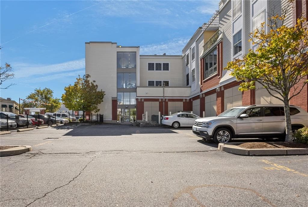 Condominium at 333 Atwells Avenue UNIT 210, Providence, photo 28 of 33