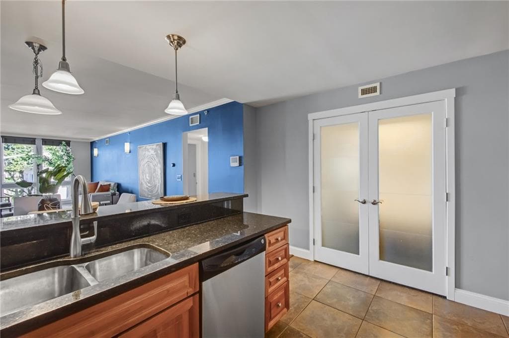 Condominium at 333 Atwells Avenue UNIT 210, Providence, photo 4 of 33