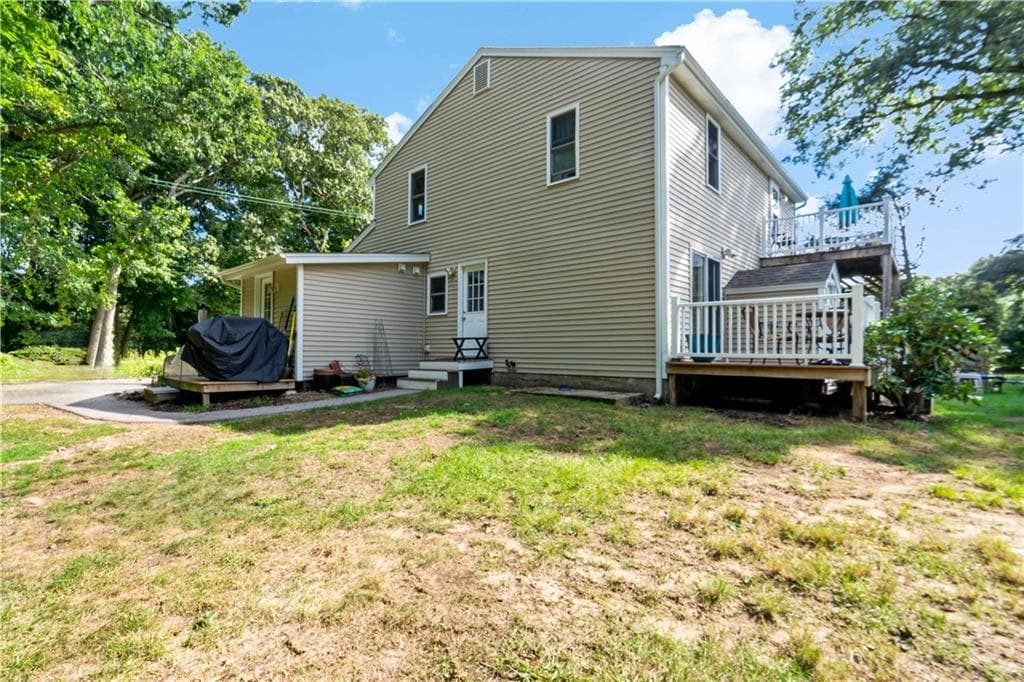 Multi Family at 44 MAXWELL Drive, North Kingstown, photo 3 of 37