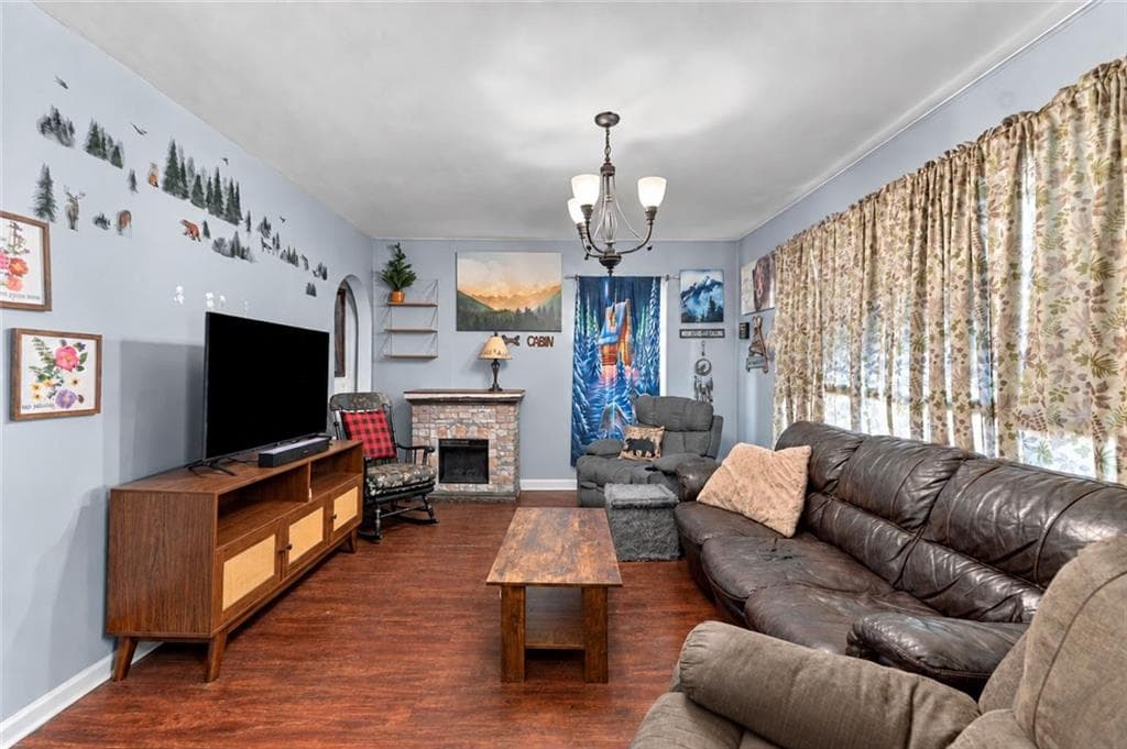 Single Family Residence at 33 What Cheer Avenue, Providence, photo 9 of 26