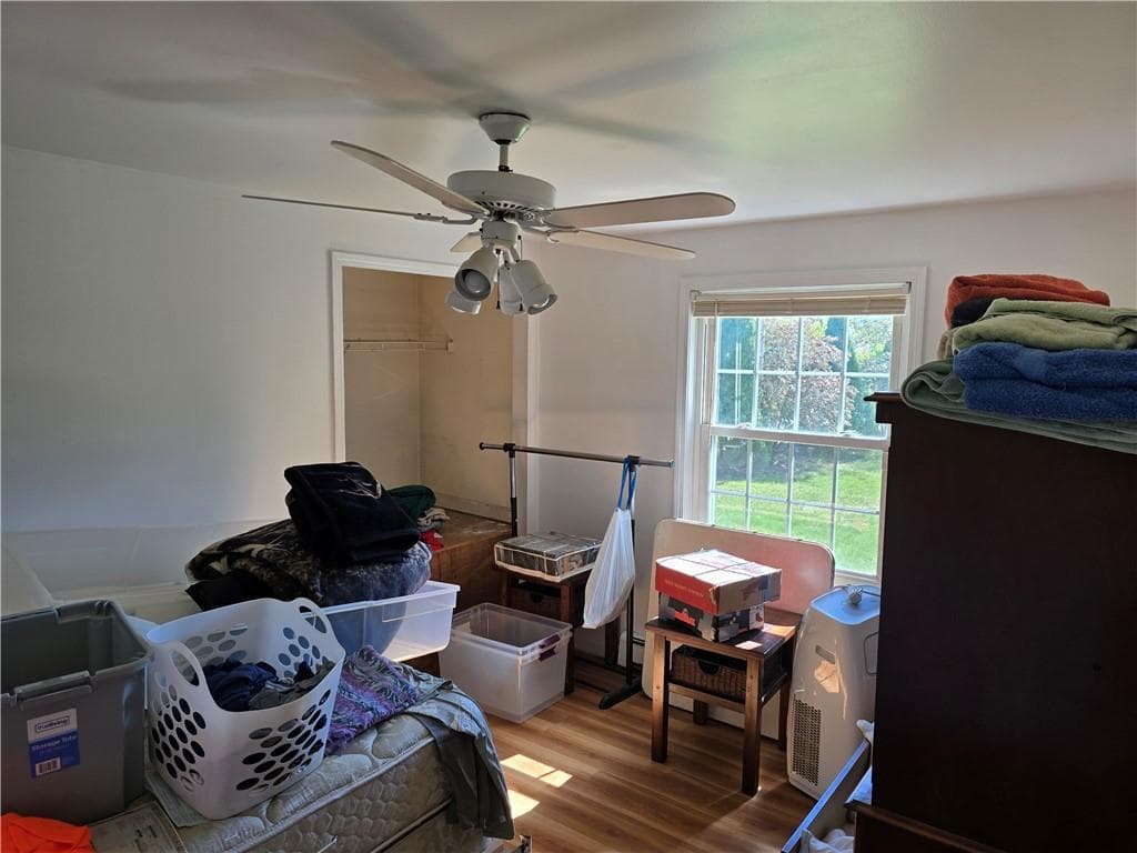 Single Family Residence at 13 Woodville Road, Richmond, photo 14 of 24