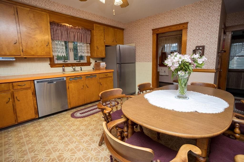 Single Family Residence at 59 Highland Street, West Warwick, photo 5 of 42