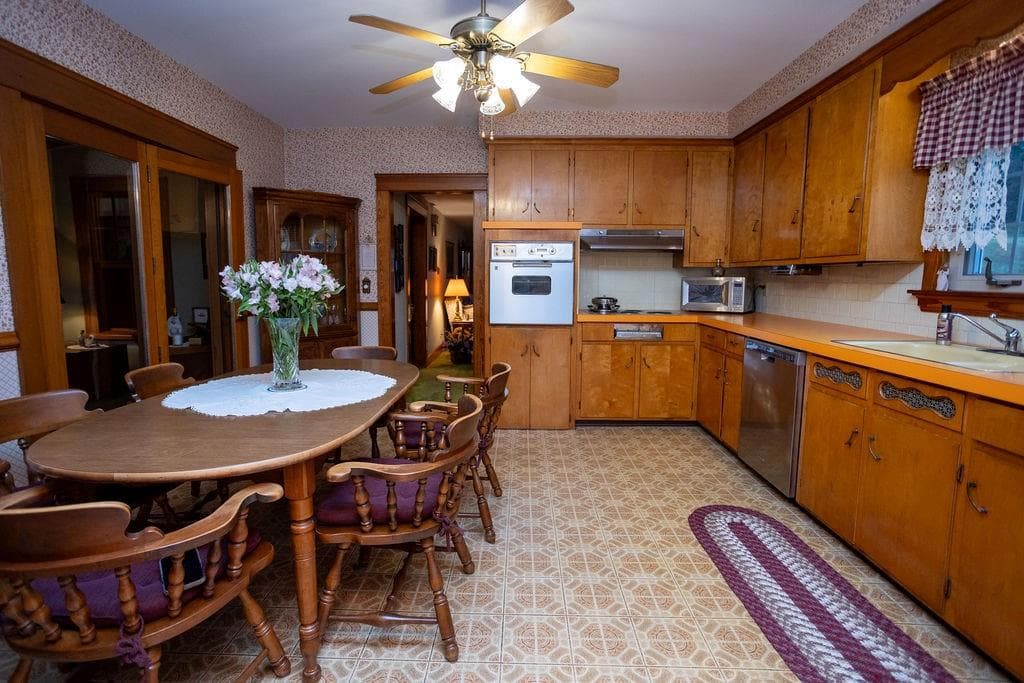 Single Family Residence at 59 Highland Street, West Warwick, photo 8 of 42
