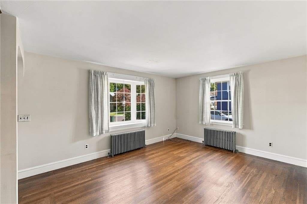 Single Family Residence at 143 Dorr Avenue, East Providence, photo 9 of 29