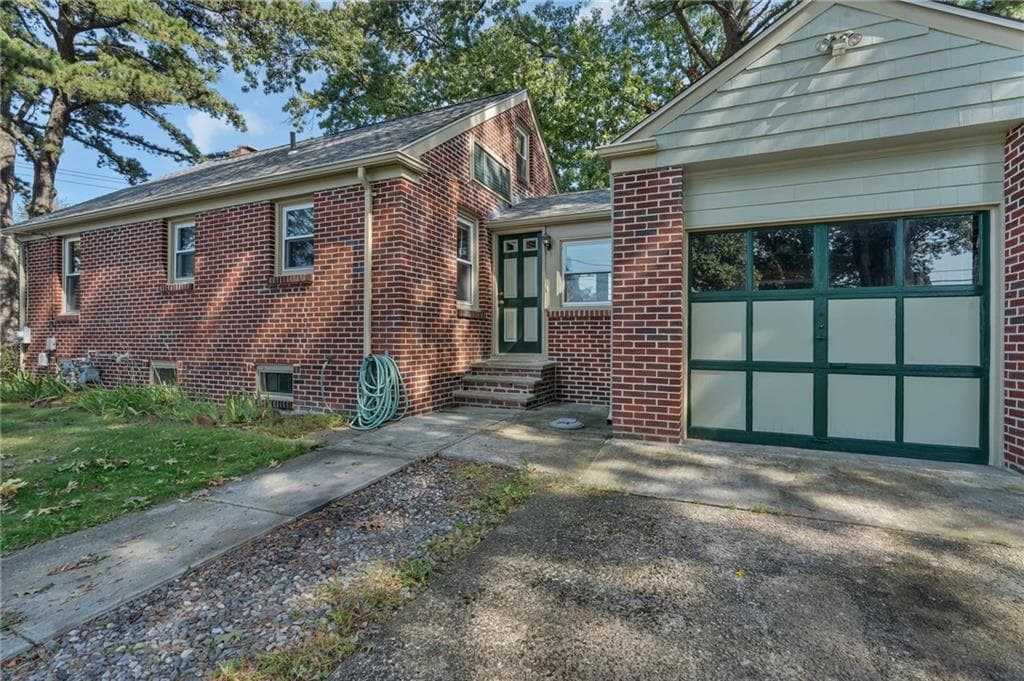 Single Family Residence at 2200 West Shore Road, Warwick, photo 6 of 37