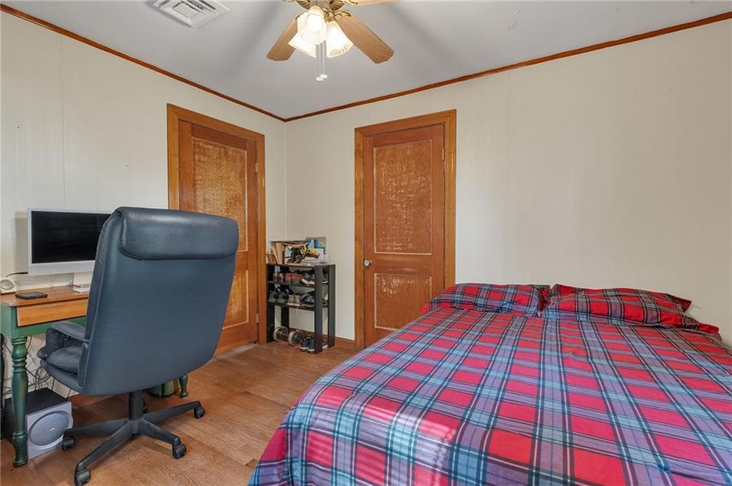 Single Family Residence at 2200 West Shore Road, Warwick, photo 21 of 37