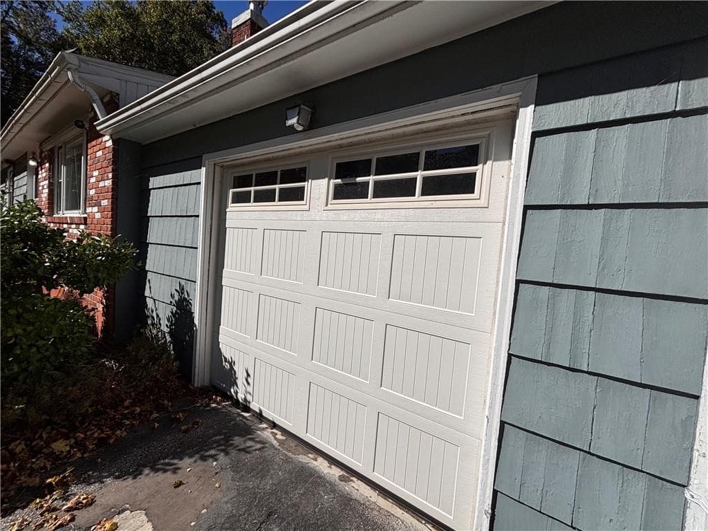 Single Family Residence at 595 Lafayette Road, North Kingstown, photo 3 of 17