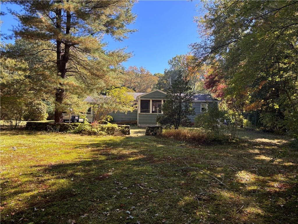 Single Family Residence at 595 Lafayette Road, North Kingstown, photo 5 of 17