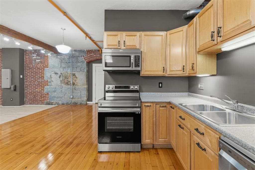 Condominium at 24 Front Street UNIT 1, Woonsocket, photo 26 of 33