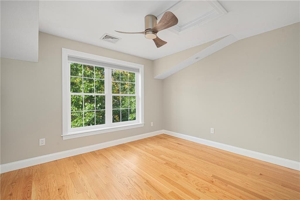 Condominium at 1204 Hunting Hill Drive, Cumberland, photo 26 of 31