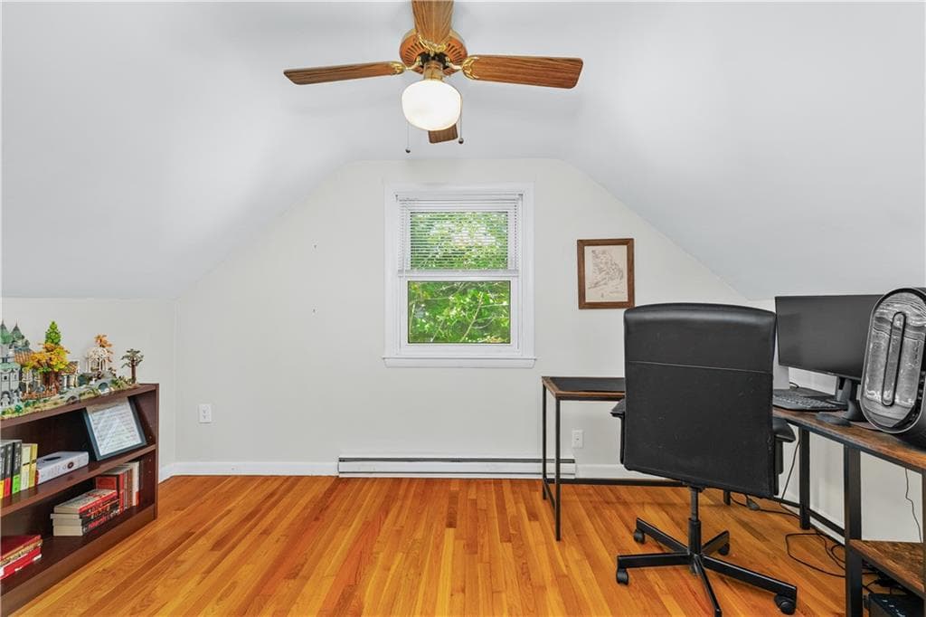 Single Family Residence at 20 Kinnicutt Avenue, Warren, photo 21 of 45