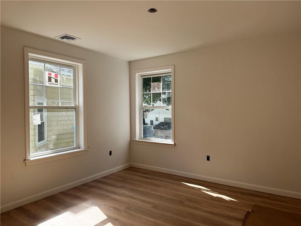 Single Family Residence at 226 Jastram Street, Providence, photo 11 of 17