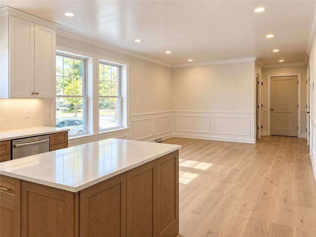 Single Family Residence at 226 Jastram Street, Providence, photo 4 of 17