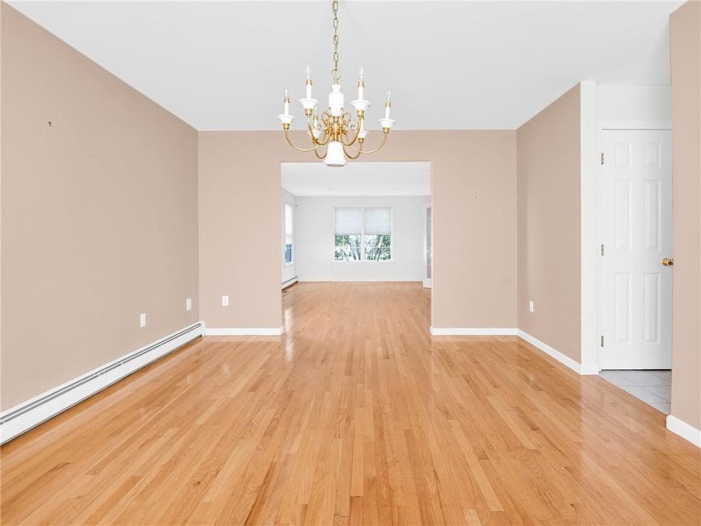Single Family Residence at 87 Bakewell Court, Cranston, photo 12 of 46