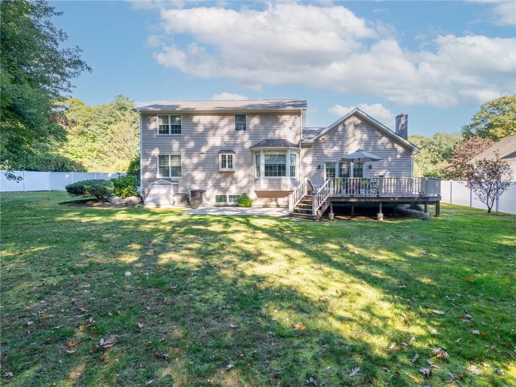 Single Family Residence at 87 Bakewell Court, Cranston, photo 3 of 46