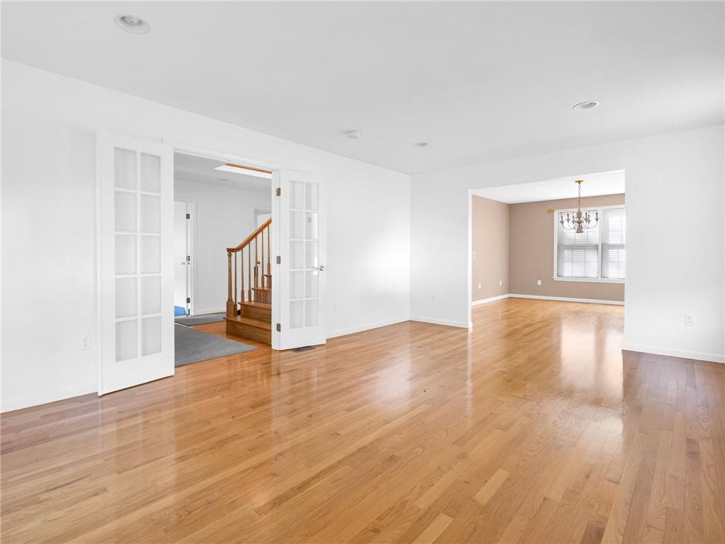 Single Family Residence at 87 Bakewell Court, Cranston, photo 9 of 46