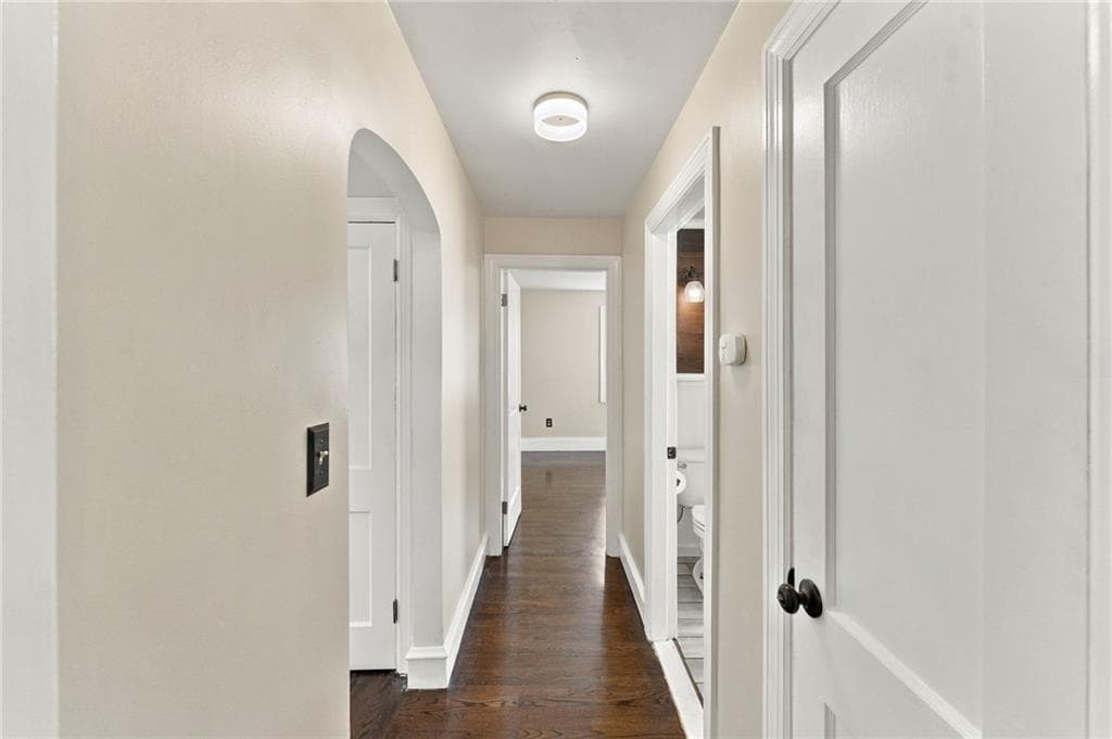 Single Family Residence at 386 Norwood Avenue, Warwick, photo 17 of 42