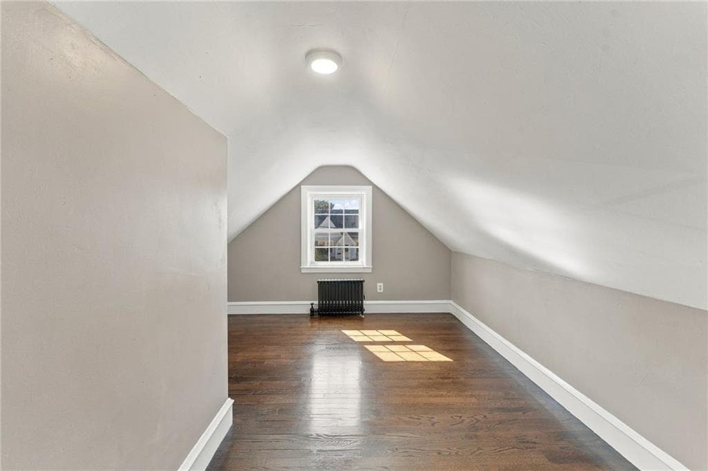 Single Family Residence at 386 Norwood Avenue, Warwick, photo 30 of 42