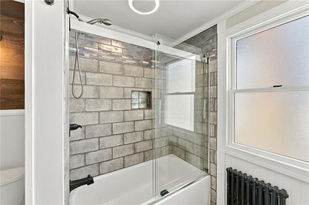 Single Family Residence at 386 Norwood Avenue, Warwick, photo 18 of 42