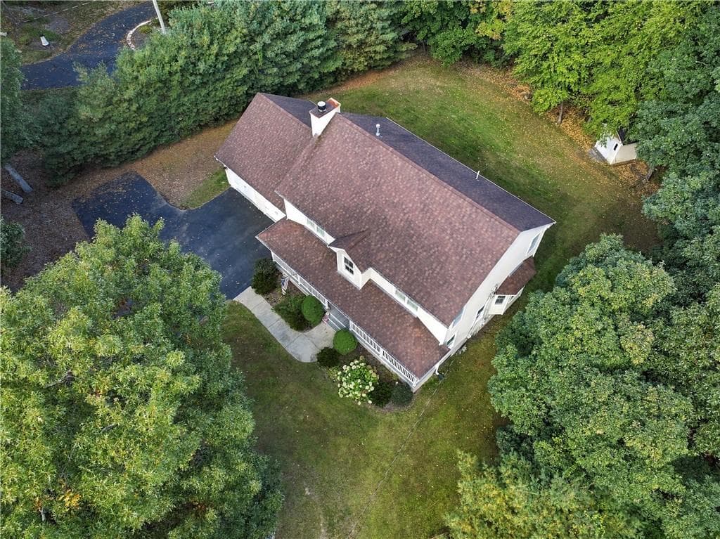Single Family Residence at 43 A Old River Road, Lincoln, photo 6 of 48