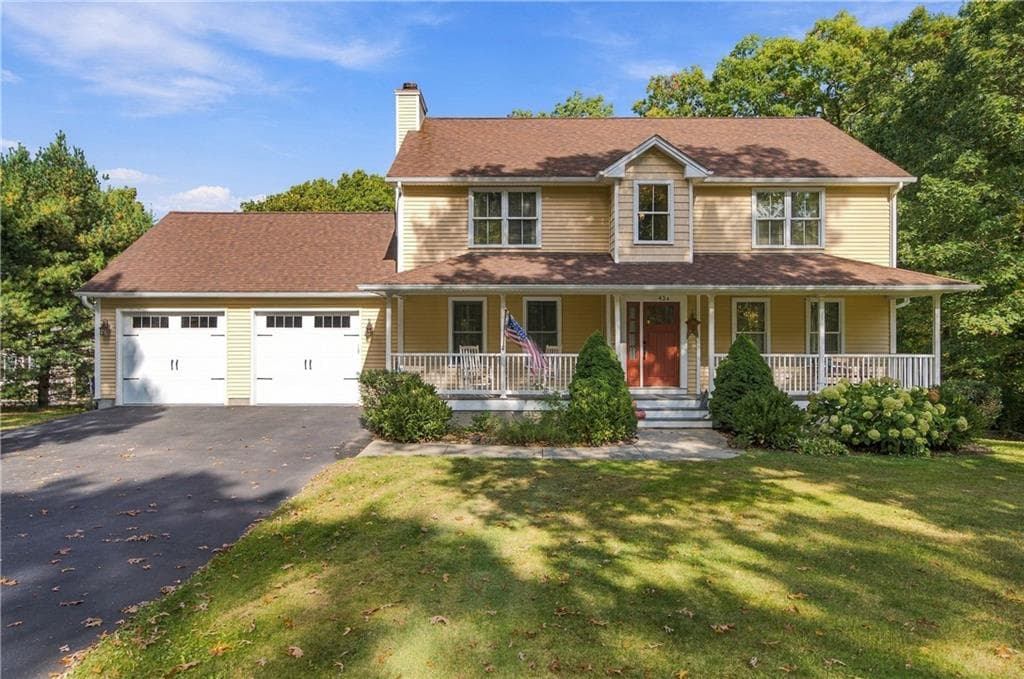 Single Family Residence at 43 A Old River Road, Lincoln, photo 9 of 48