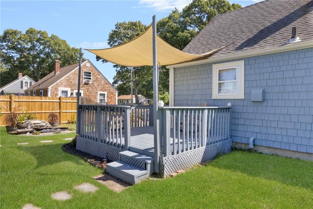 Single Family Residence at 161 Carolyn Street, Warwick, photo 2 of 19