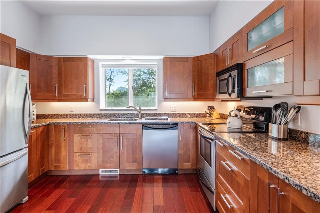Condominium at 157 Harrison Avenue UNIT 7, Newport, photo 17 of 36