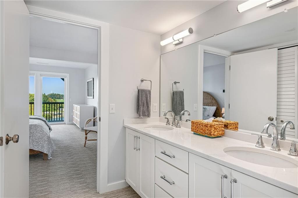 Condominium at 157 Harrison Avenue UNIT 7, Newport, photo 20 of 36