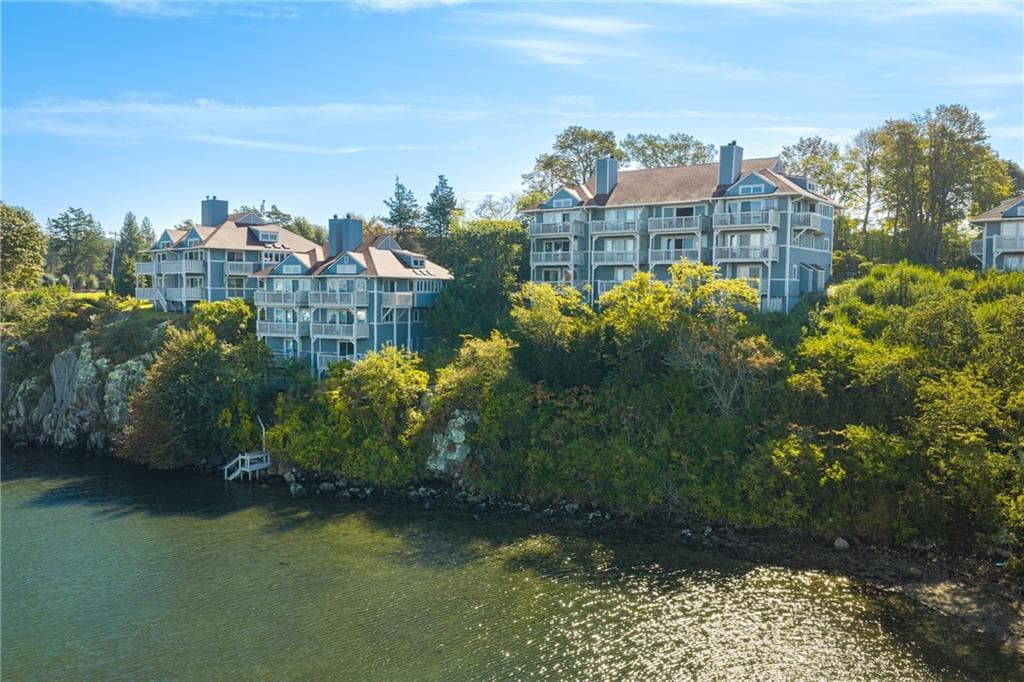 Condominium at 157 Harrison Avenue UNIT 7, Newport, photo 25 of 36