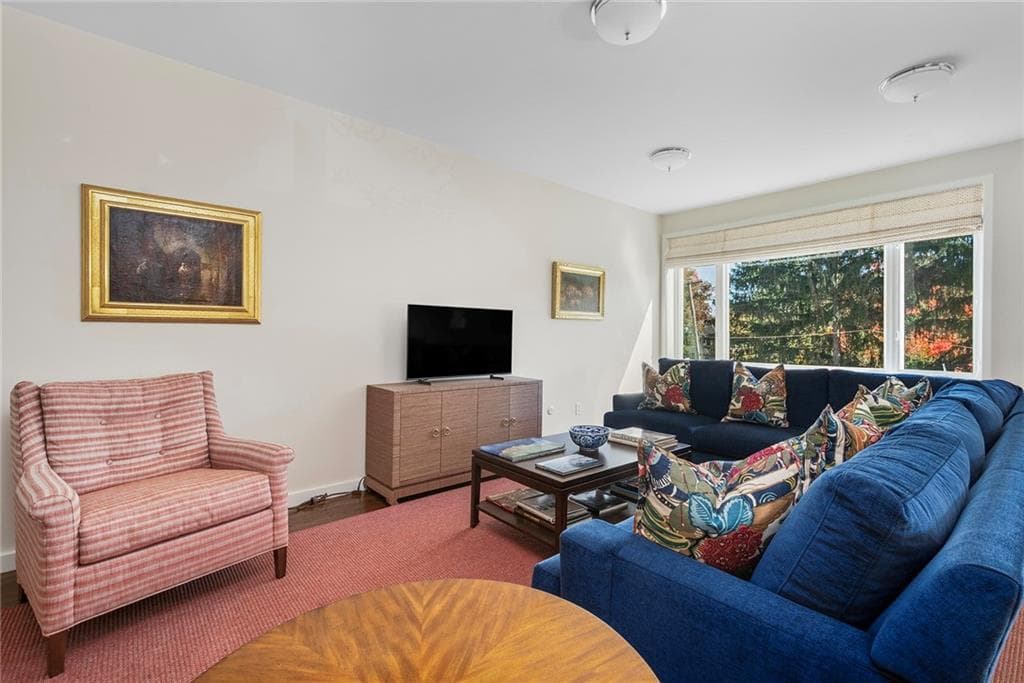 Condominium at 30 Blackstone Boulevard UNIT 201, Providence, photo 7 of 33