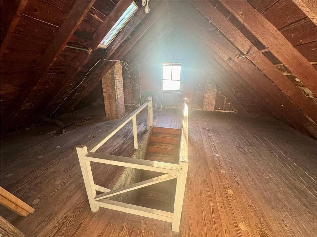 Single Family Residence at 14 Yale Avenue, Providence, photo 14 of 15