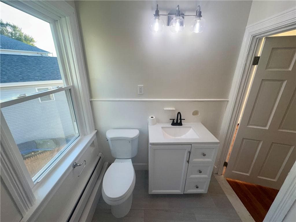Single Family Residence at 14 Yale Avenue, Providence, photo 8 of 15