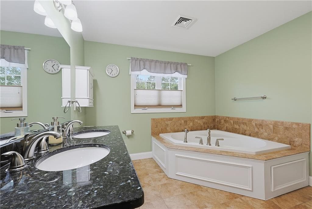 Condominium at 164 Bear Hill Road UNIT 10, Cumberland, photo 19 of 34
