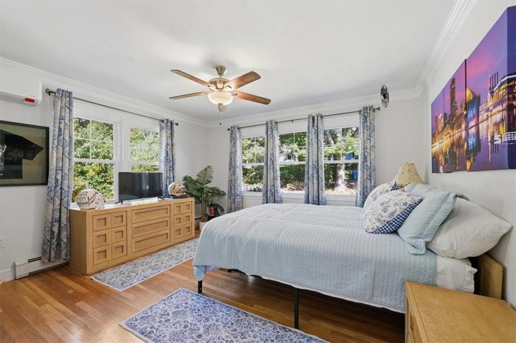 Single Family Residence at 131 Henry Street, Uxbridge, photo 13 of 35