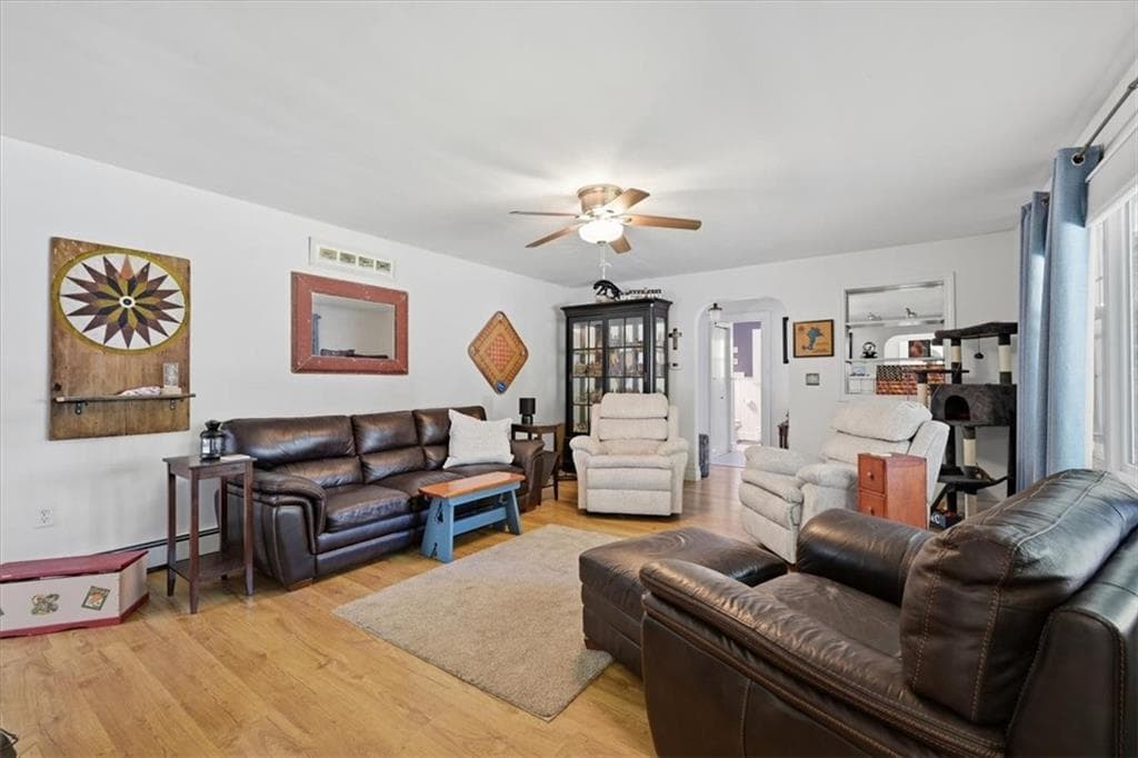 Single Family Residence at 131 Henry Street, Uxbridge, photo 10 of 35