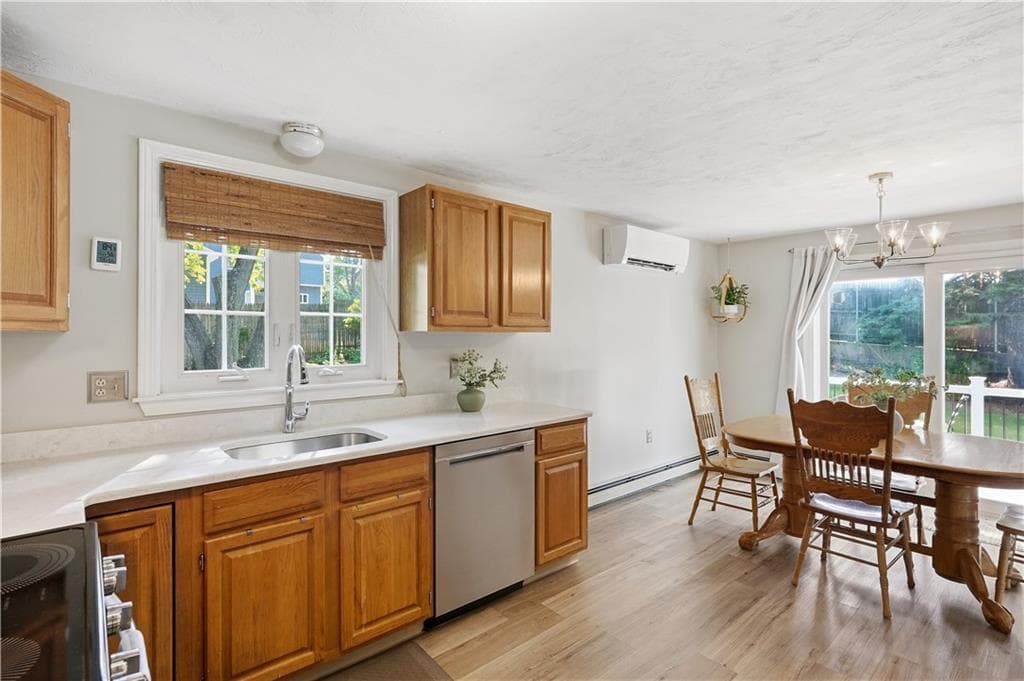 Condominium at 15 Collins Street, Attleboro, photo 4 of 37