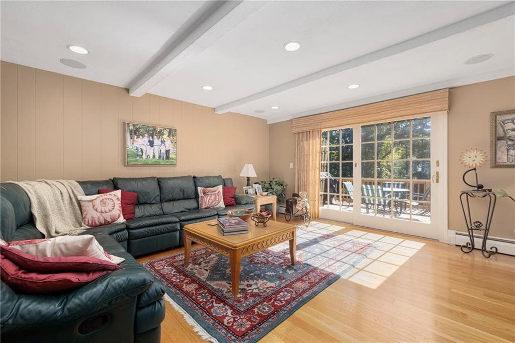 Single Family Residence at 90 Jefferson Drive, East Greenwich, photo 16 of 46