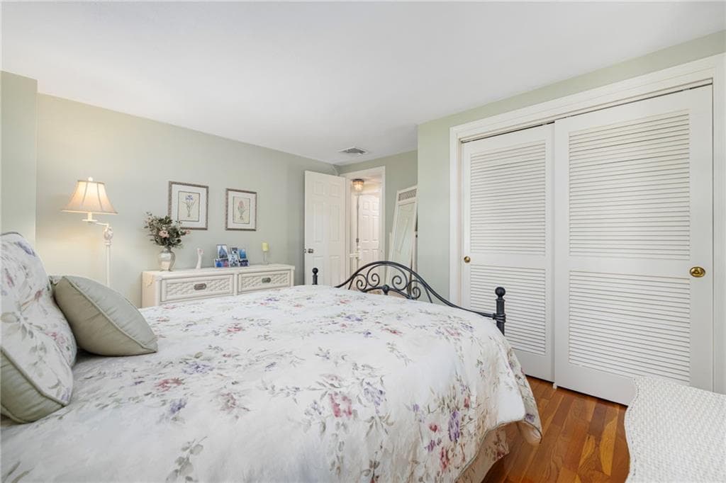 Single Family Residence at 90 Jefferson Drive, East Greenwich, photo 26 of 46