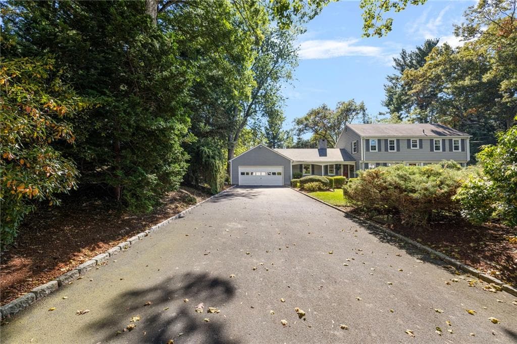 Single Family Residence at 90 Jefferson Drive, East Greenwich, photo 44 of 46