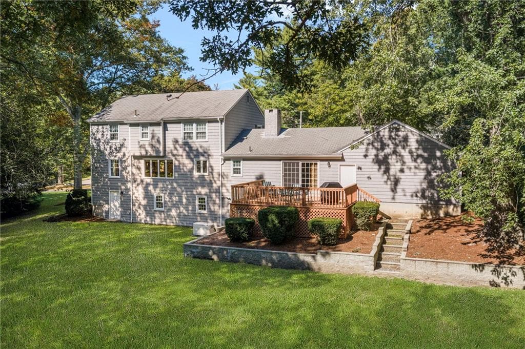 Single Family Residence at 90 Jefferson Drive, East Greenwich, photo 39 of 46